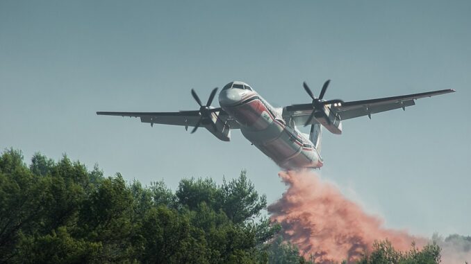 aircraft-2736622_960_720
