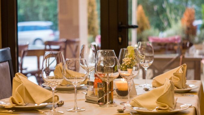 restaurant-449952_960_720