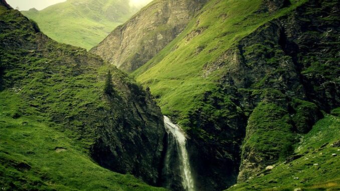 mountains-4580418_960_720