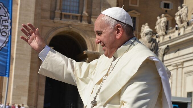 pope-5519251_960_720