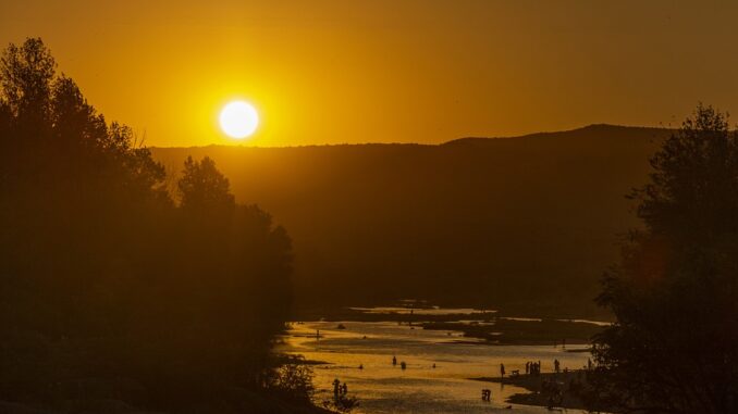 sunset-5408959_960_720
