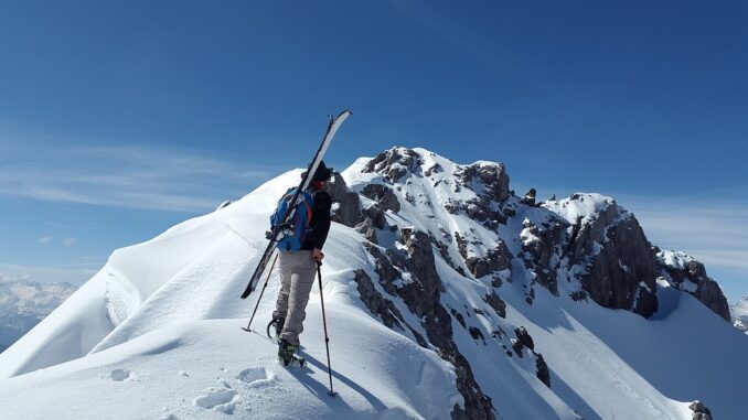 ski-tour-1363754_960_720