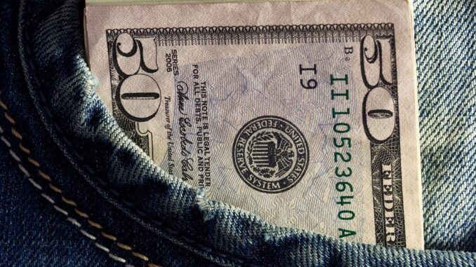 money-548948_960_720