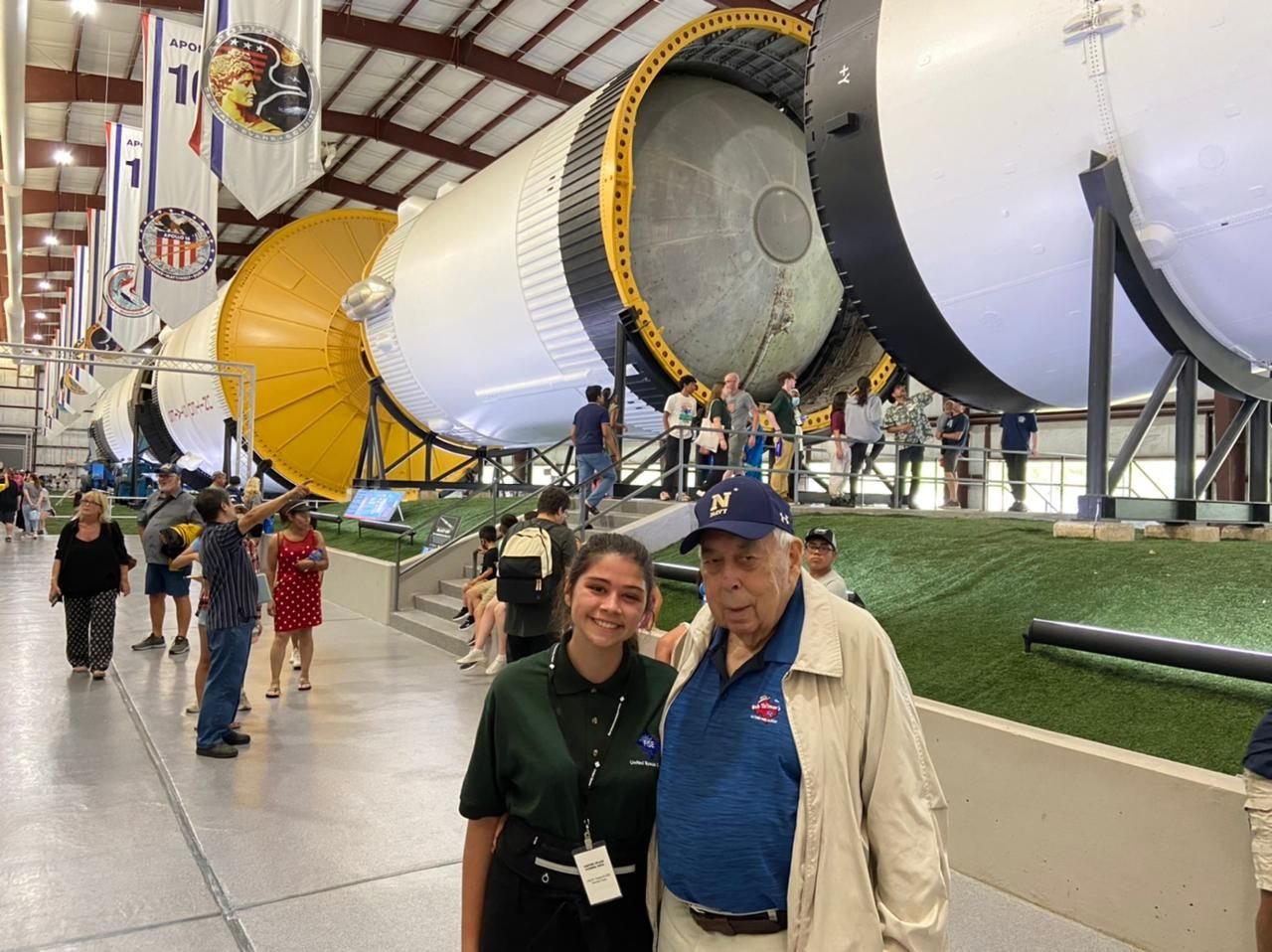 George Abbey Alumna de la Facultad de Ingeniería en la NASA: proyectó una misión ...