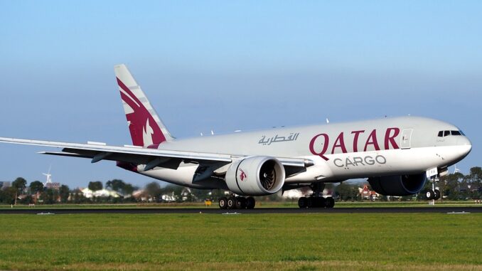 qatar-airways-867776_960_720