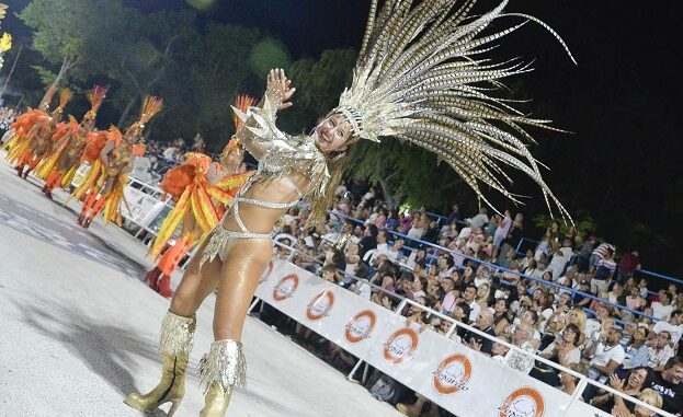 Carnaval de 25 de Mayo