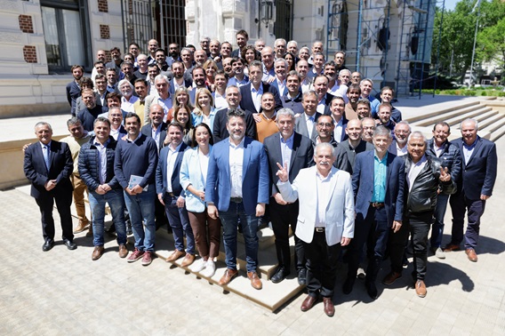 Reunión Massa con Intendentes